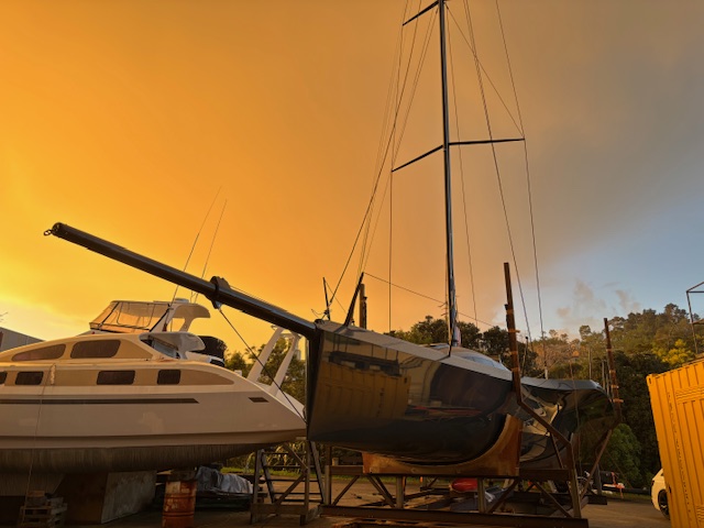 Rob Shaw Race Yacht 10.5m (1)